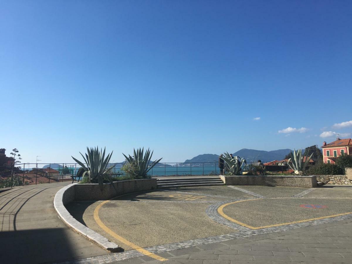 Vento Di Mare Lägenhet Tellaro Exteriör bild